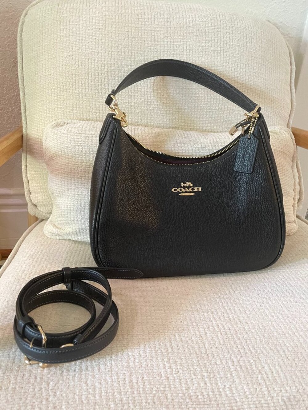 Coach Teri Hobo Leather Shoulder Bag - Black - CJ517